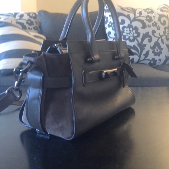 Coach crossbody - Picture 2 of 4